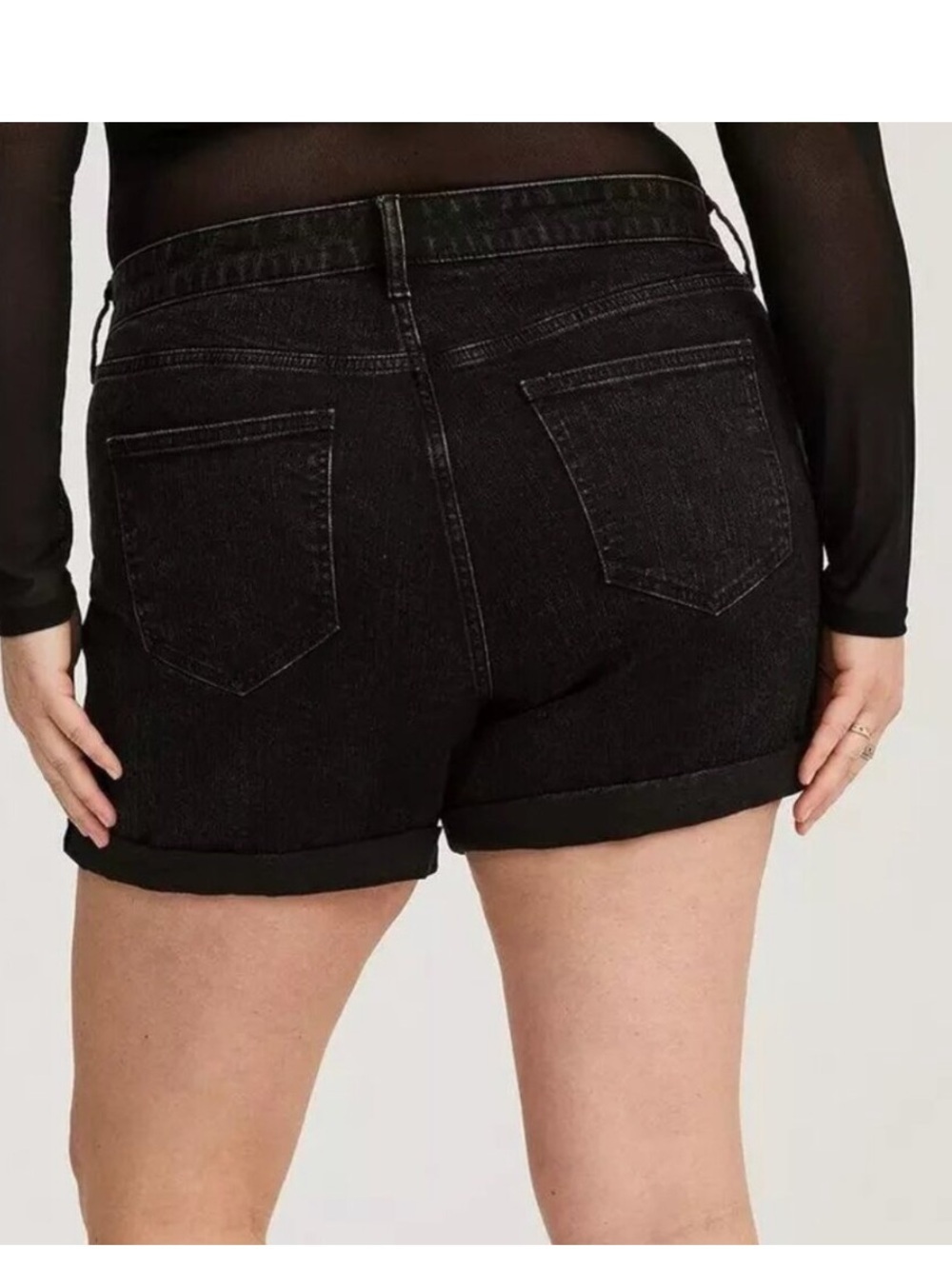 torrid High Rise Perfect 5”  Short Vintage Stretch  Black Size 10 Denim